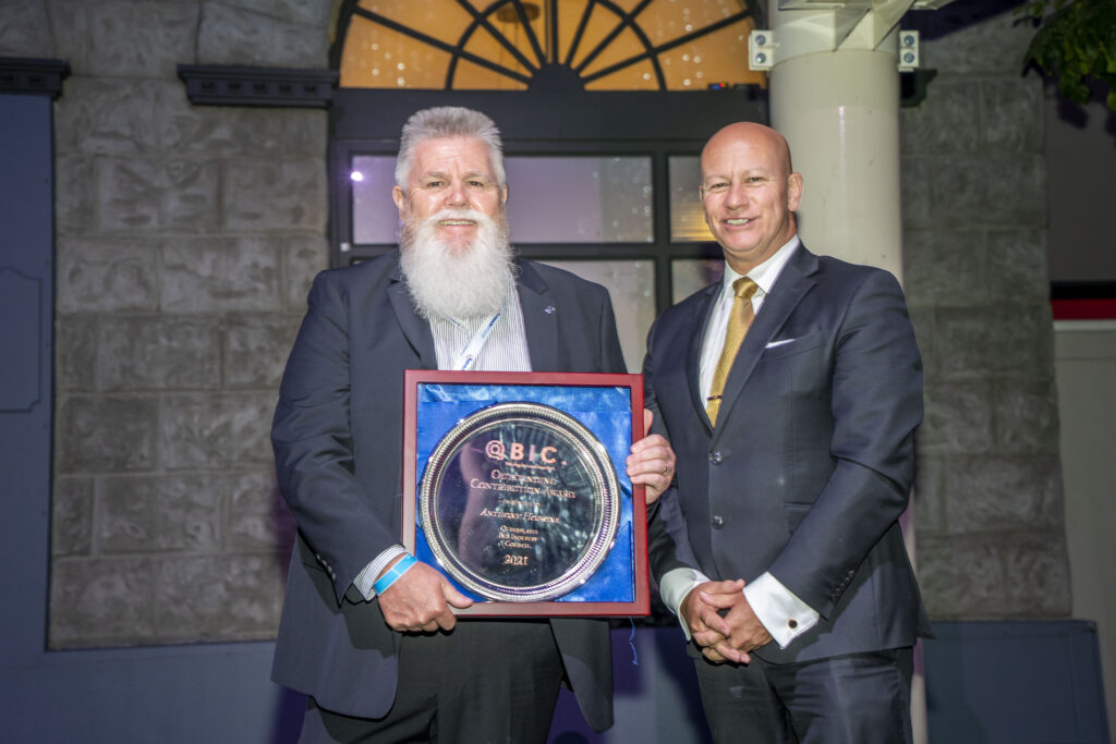 QBIC Industry Awards 2021: Steve Minnikin MP, QLD Shadow Minister for Transport and Main Roads (right) and Outstanding Contribution Award recipient, Tony Hopkins. Photo by Rob Parsons @ttlgstudio
